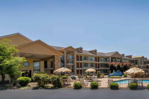  Quality Inn & Suites Sevierville - Pigeon Forge  Севирвилл